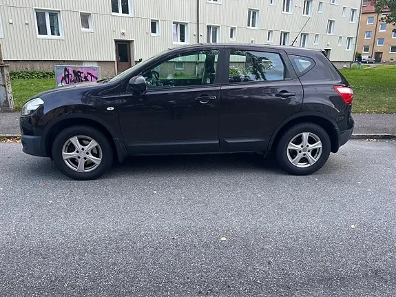 Nissan Qashqai 2011 photo 2