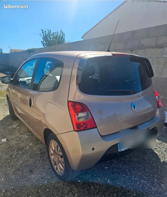 Renault Twingo 2010 photo 2