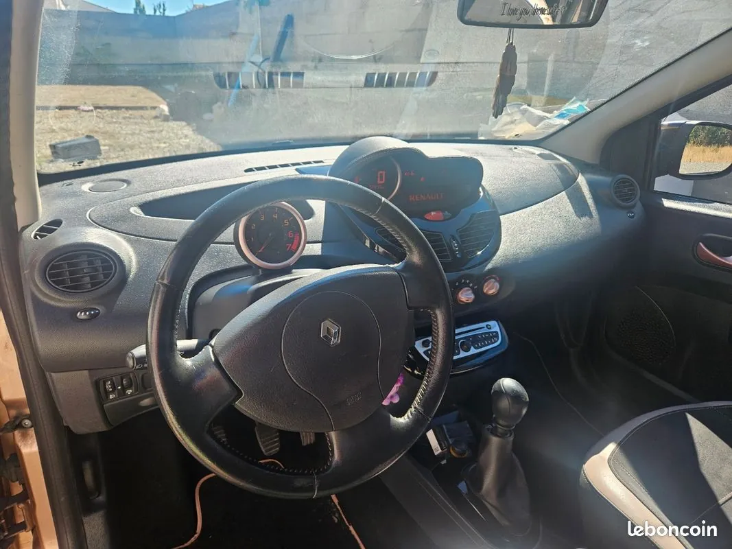 Renault Twingo 2010 photo 3
