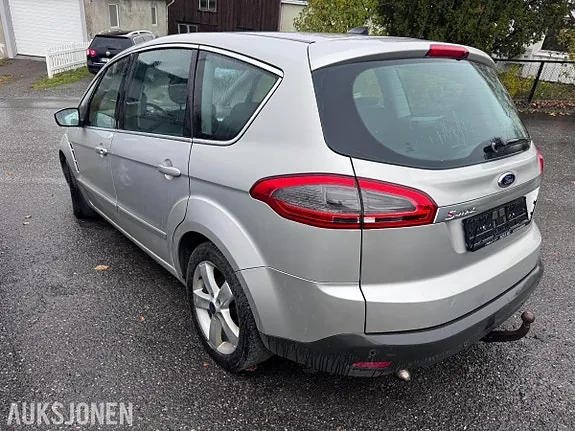 Ford S-Max 2013 photo 4
