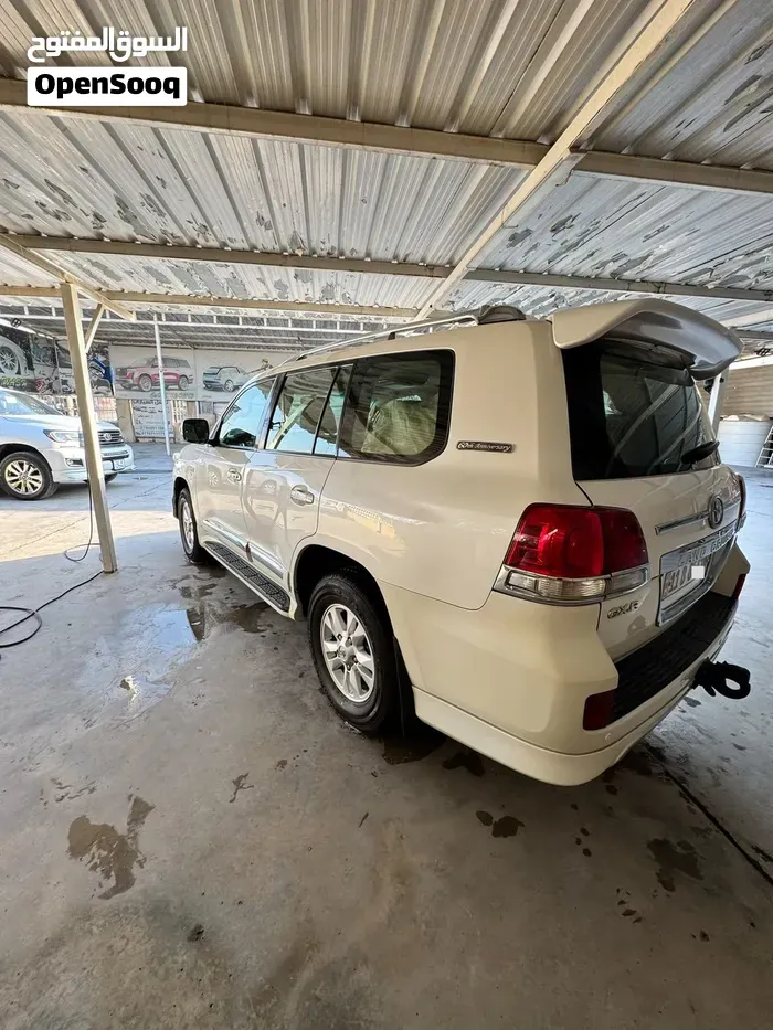 Toyota Land Cruiser 2010 photo 4