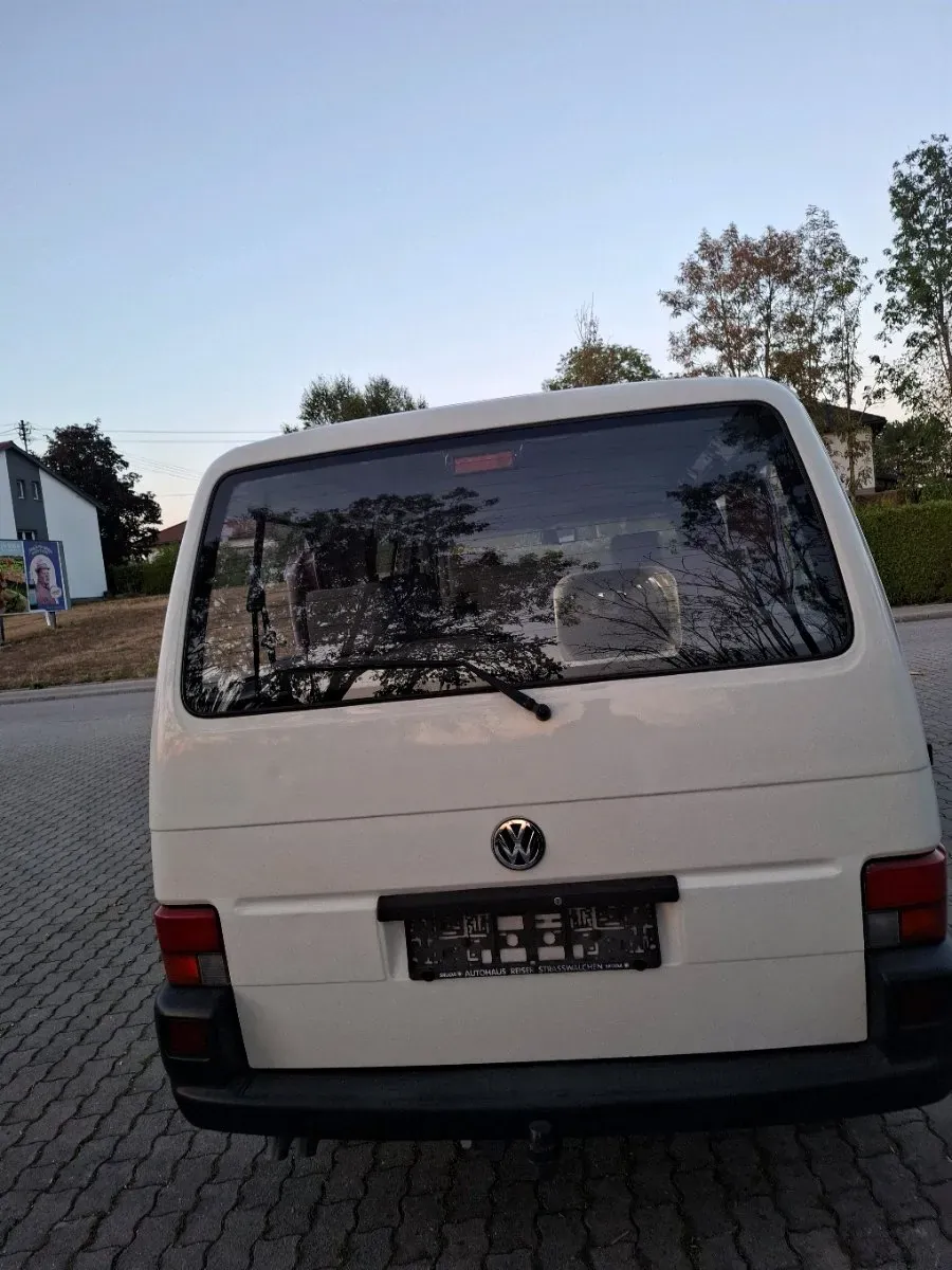 Volkswagen T4 2001 photo 3
