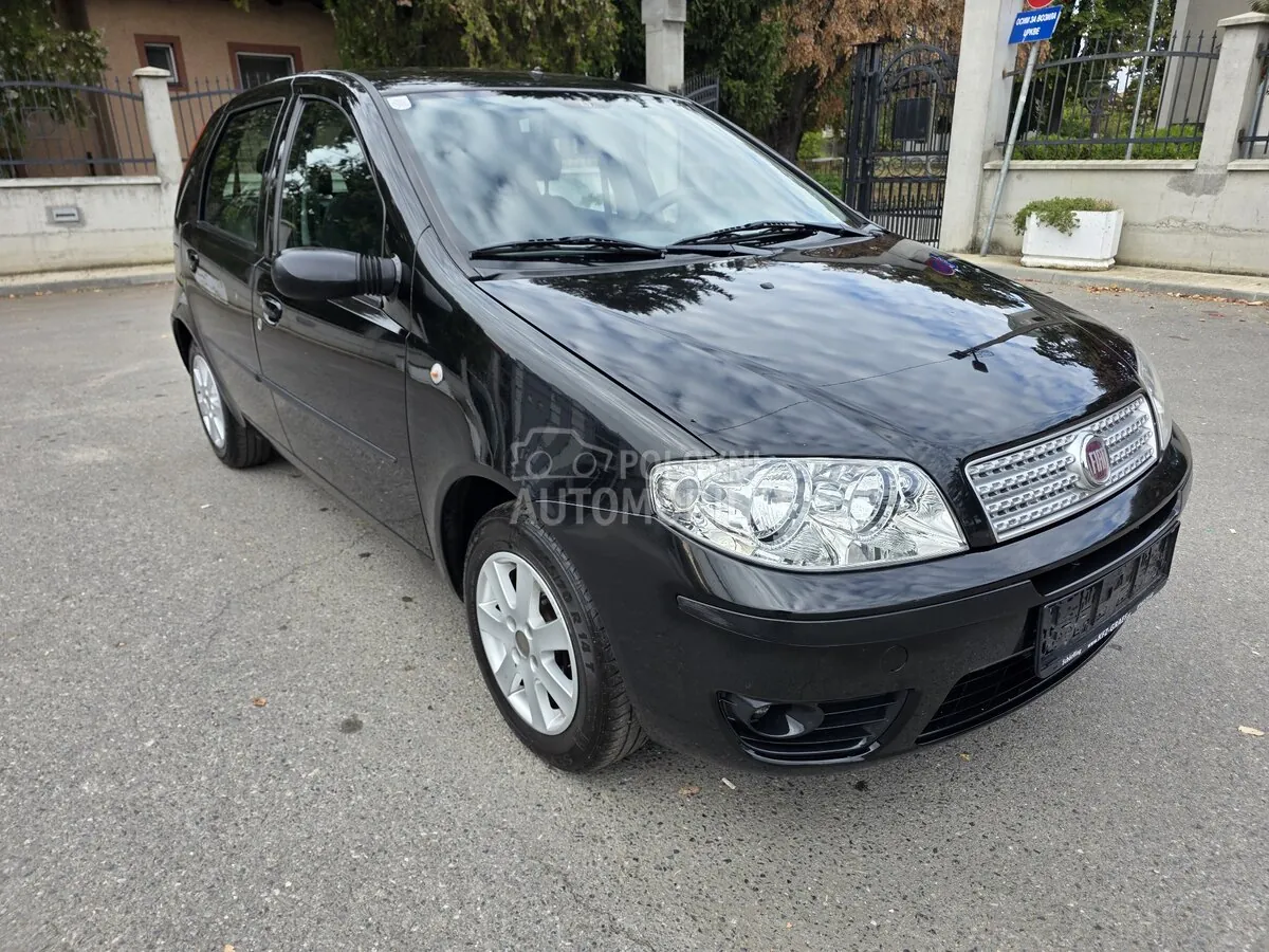 Fiat Punto 2009 photo 2