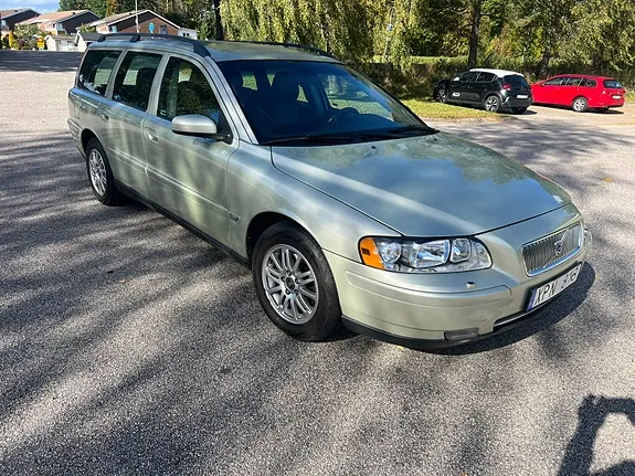 Volvo V70 2006 photo 2