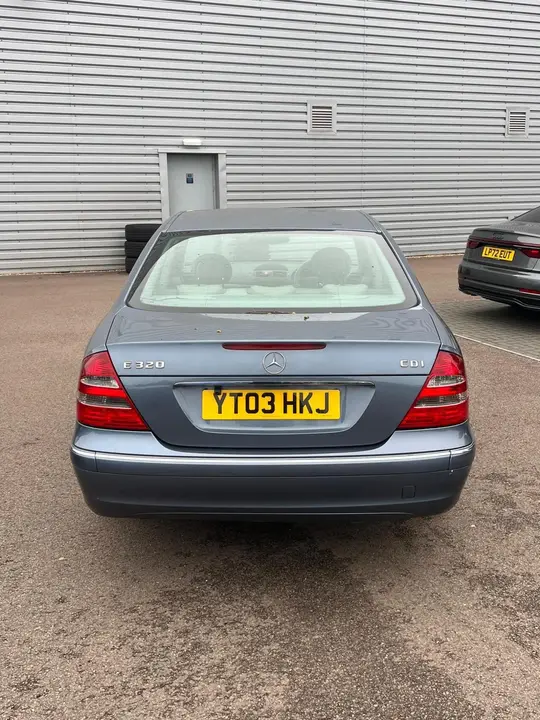 Mercedes-Benz E-Class 2003 photo 5
