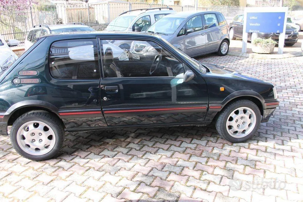 Peugeot 205 1992 photo 4
