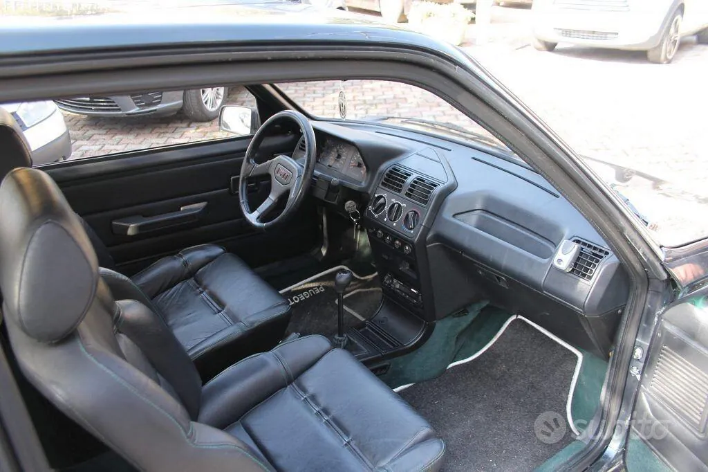 Peugeot 205 1992 photo 5
