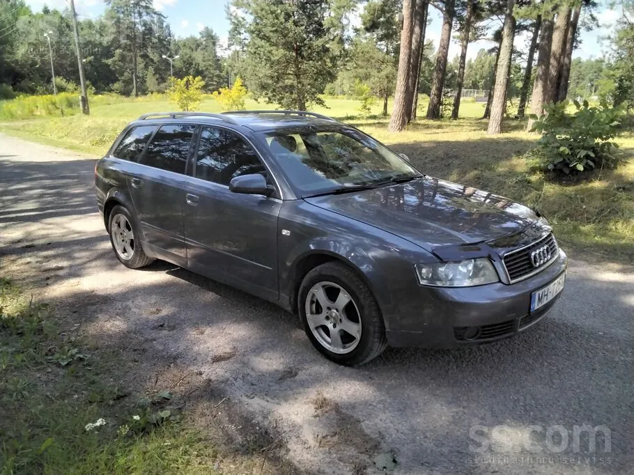 Audi A4 2004 photo 2