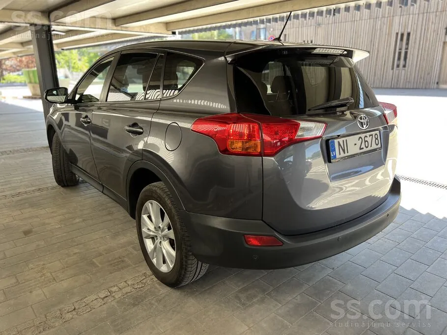 Toyota Rav4 2013 photo 3