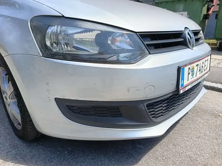 Volkswagen Polo 2012 photo 3