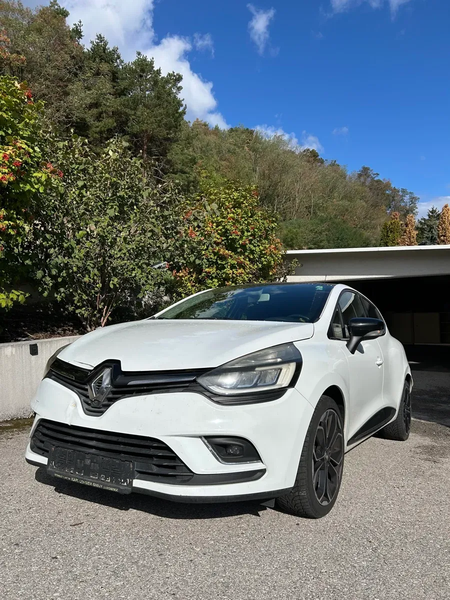 Renault Clio 2017 photo 2