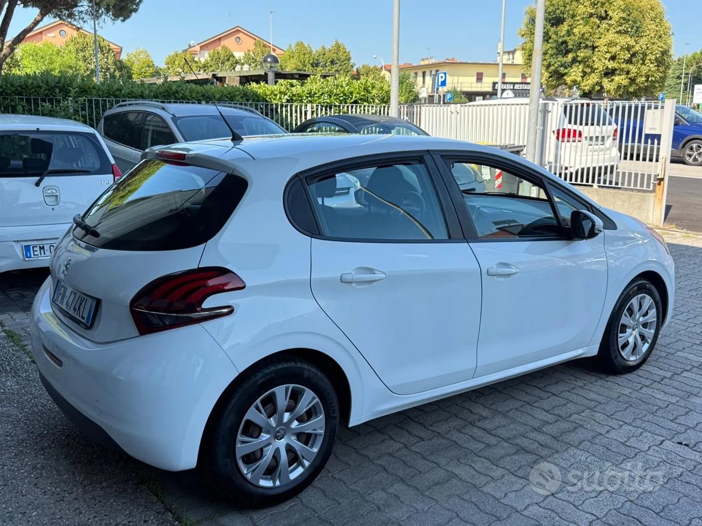 Peugeot 208 2018 photo 4