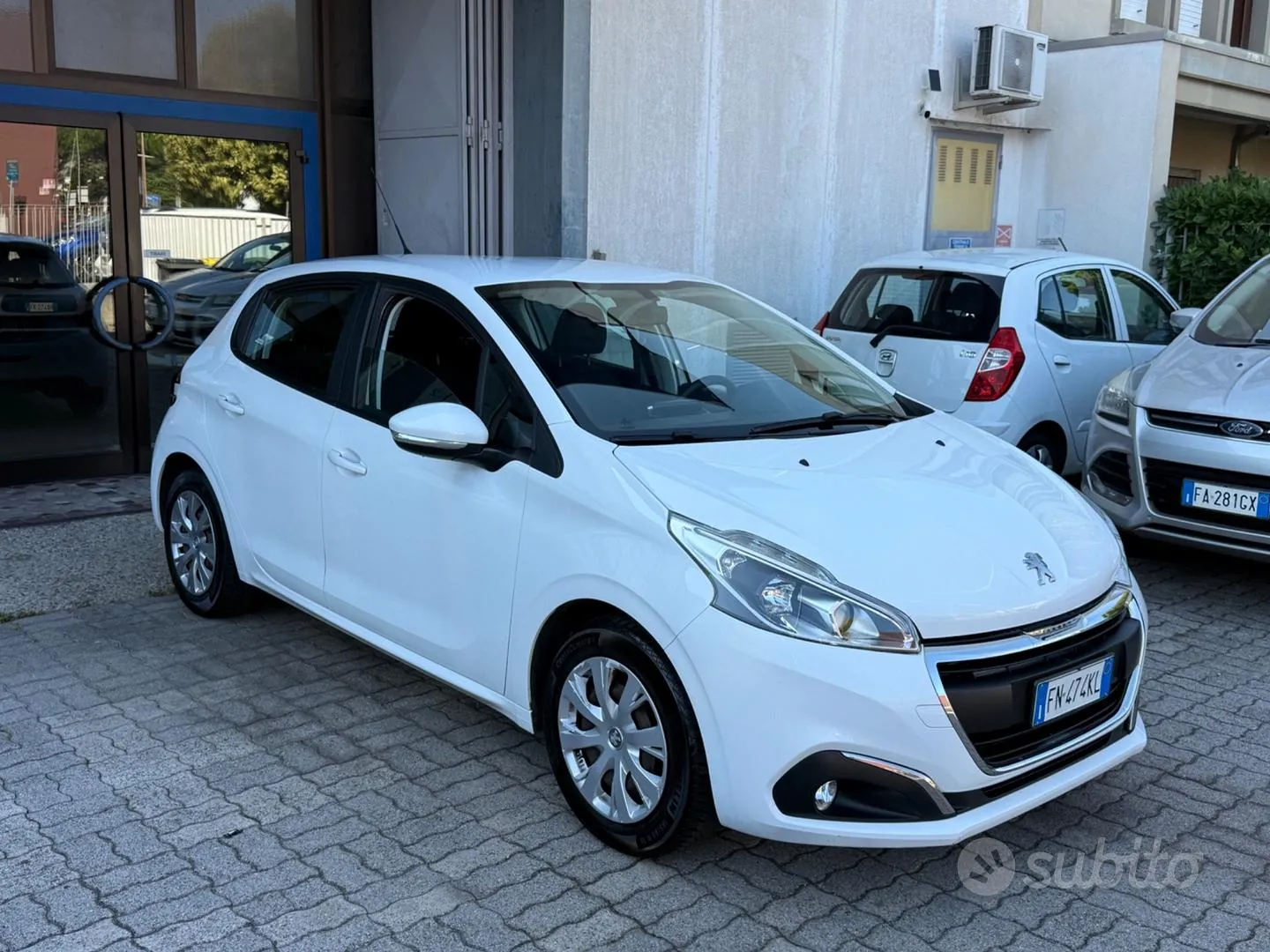 Peugeot 208 2018 photo 5