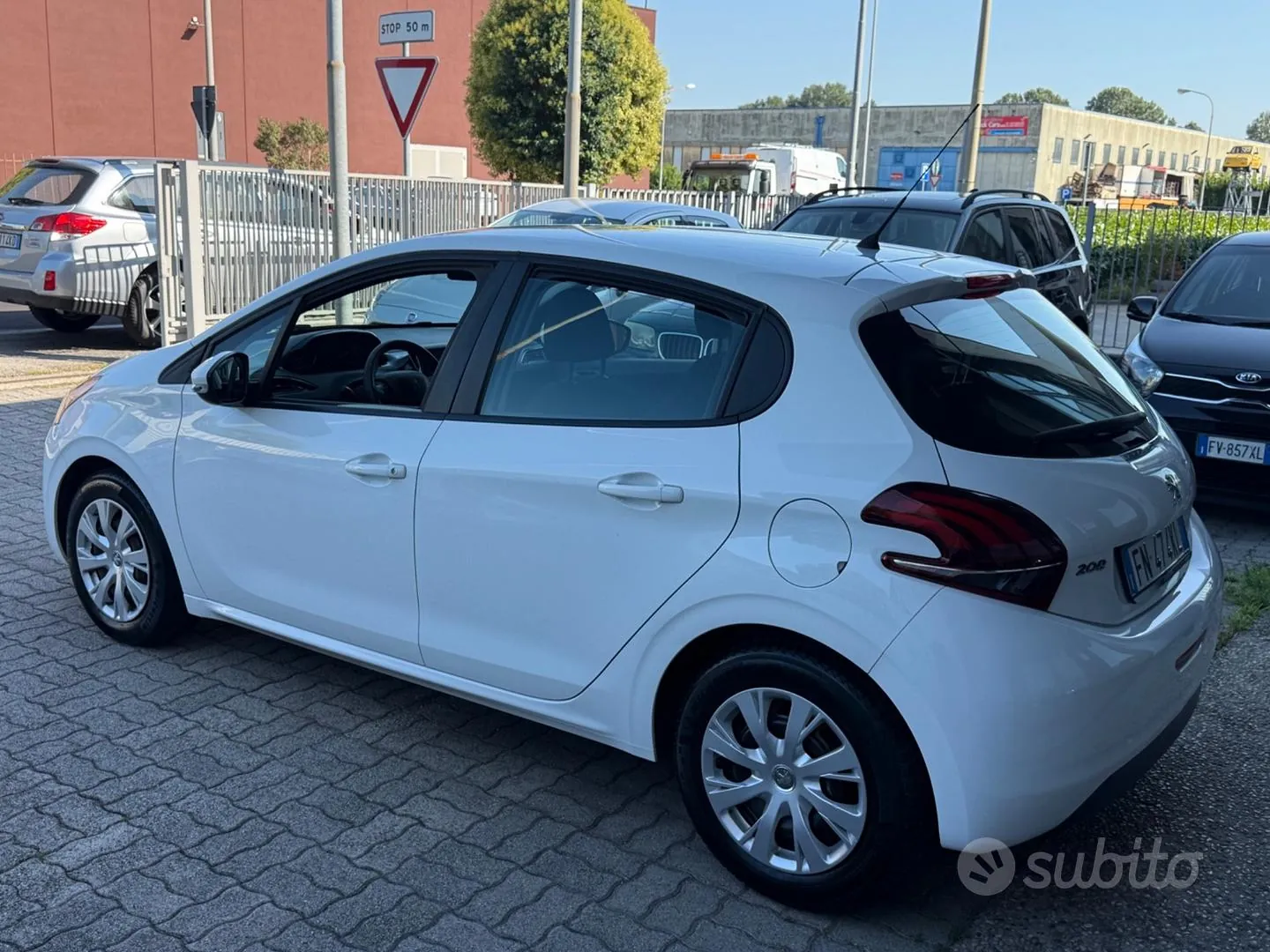 Peugeot 208 2018 photo 2