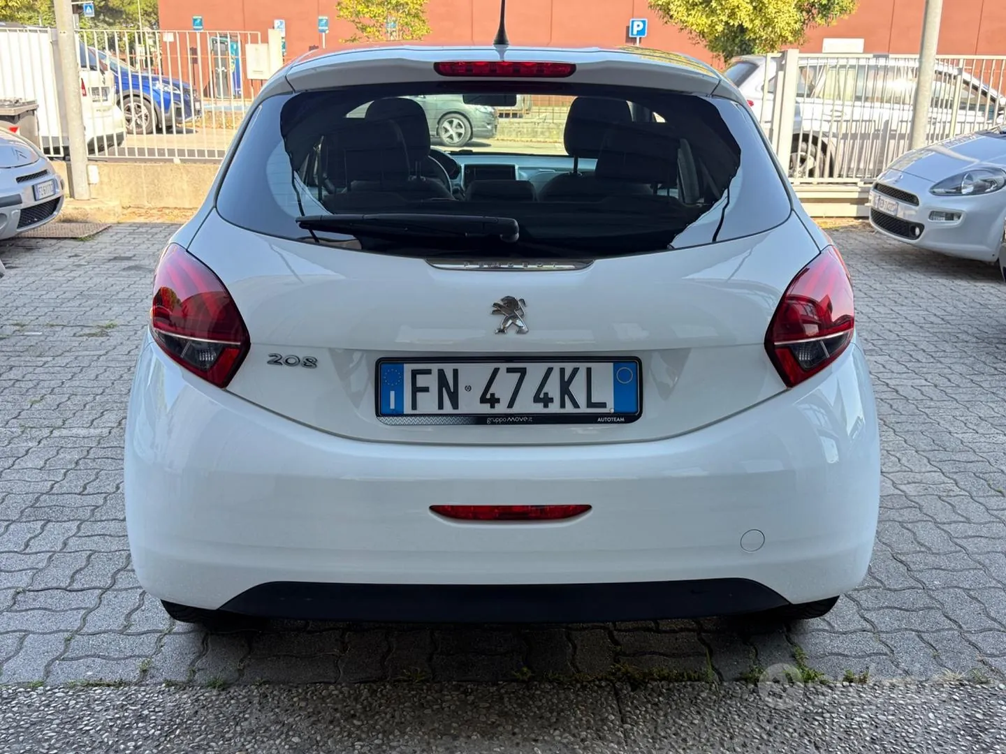 Peugeot 208 2018 photo 3