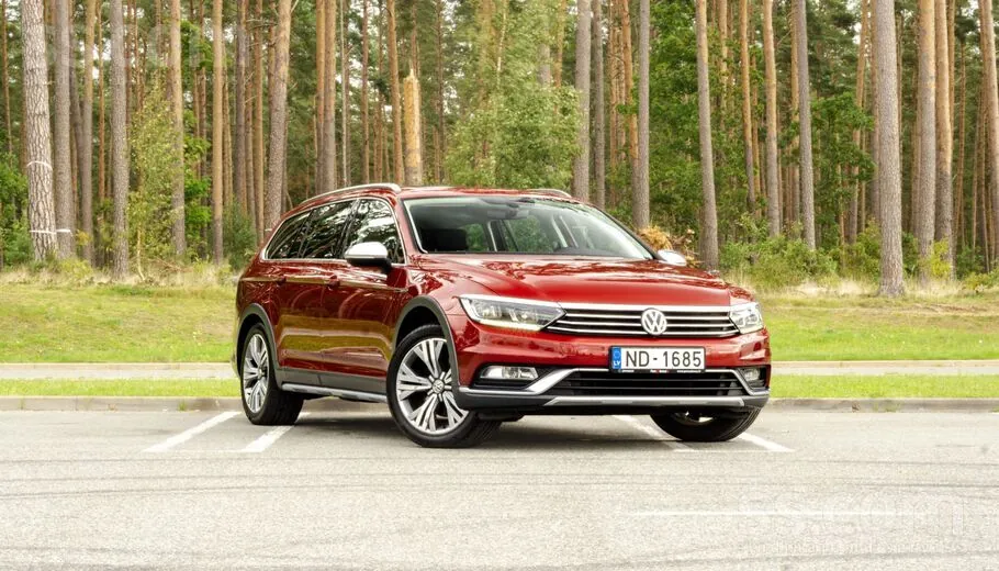 Volkswagen Passat Alltrack 2016 photo 2