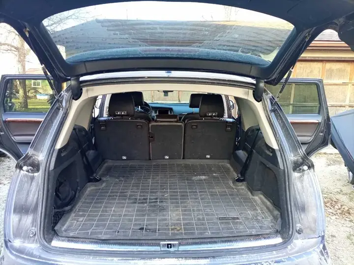 Audi Q7 2013 photo 2