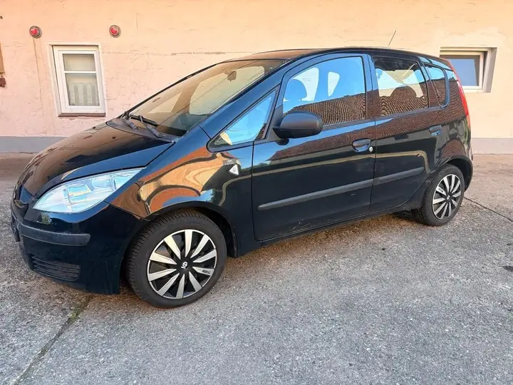 Mitsubishi Colt