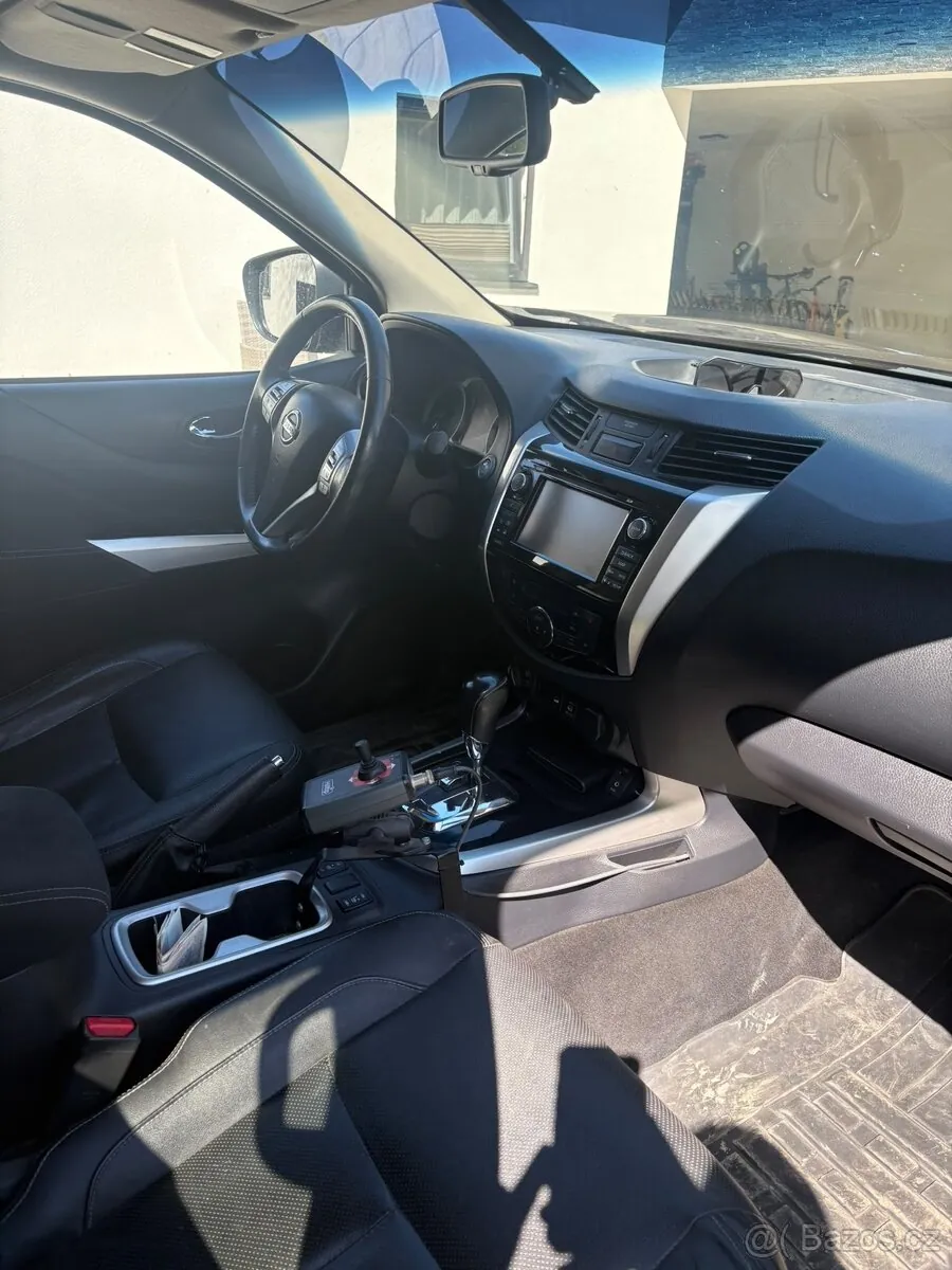 Nissan Navara 2018 photo 5