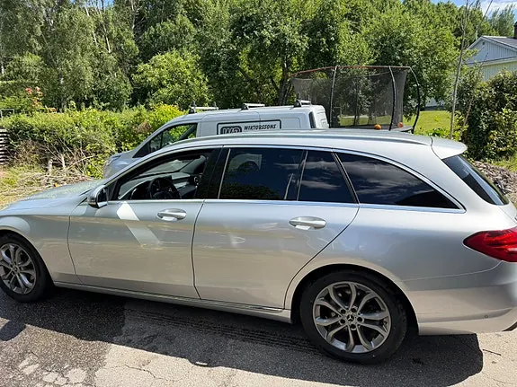 Mercedes-Benz C220 2018 photo 2