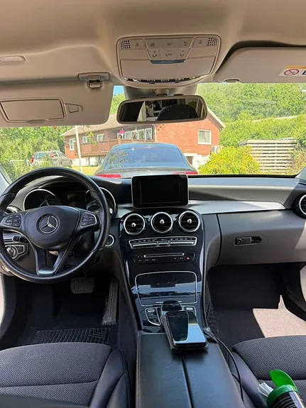 Mercedes-Benz C220 2018 photo 5