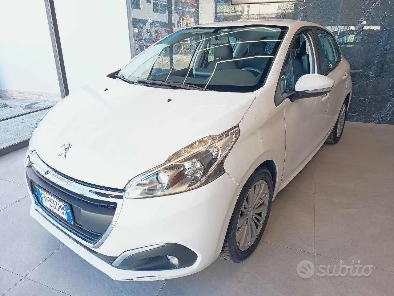Peugeot 208 2018 photo 2