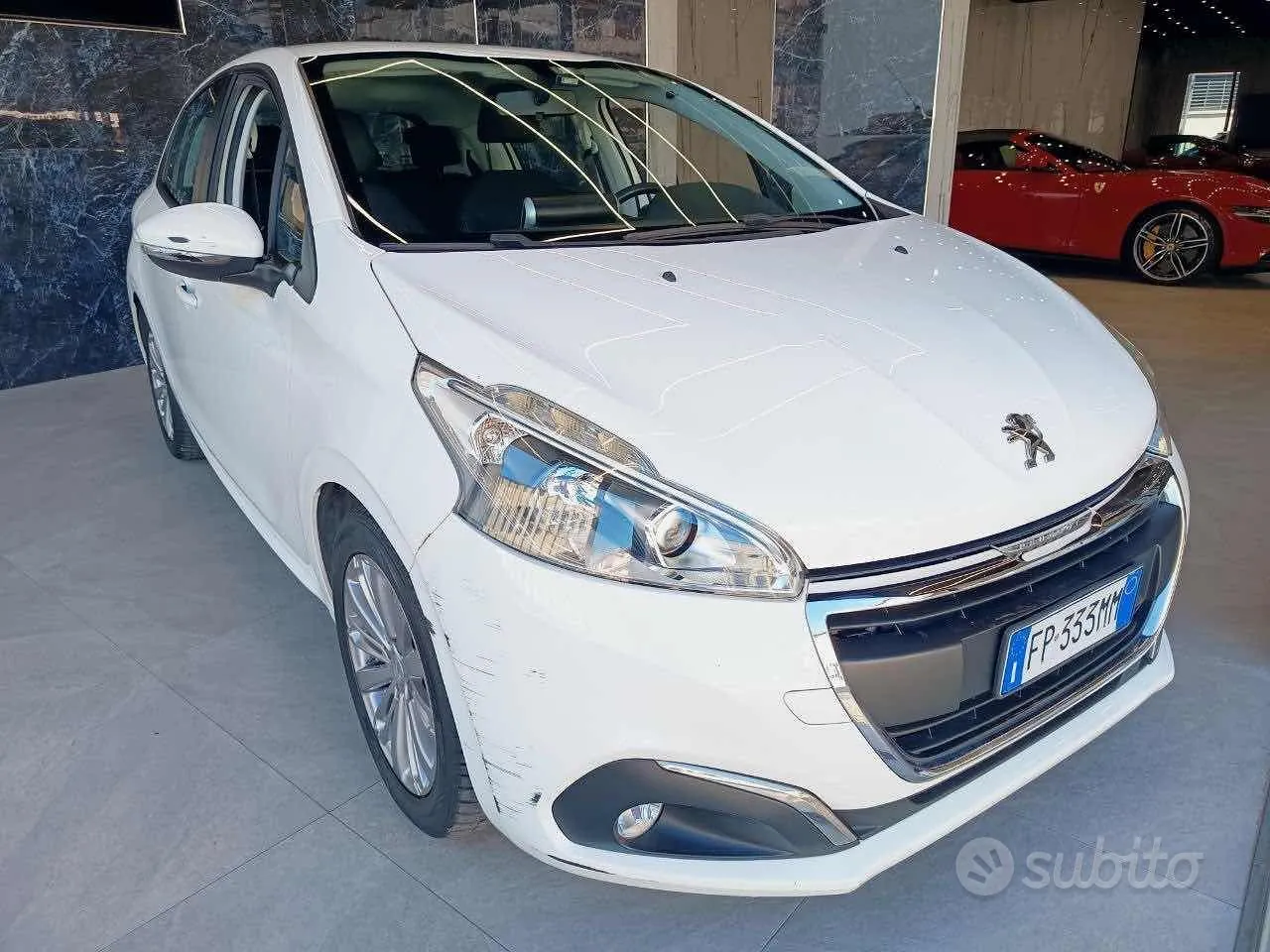 Peugeot 208 2018 photo 3
