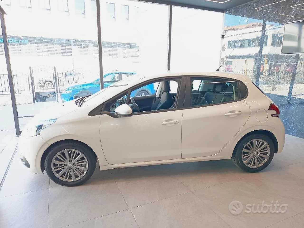 Peugeot 208 2018 photo 4
