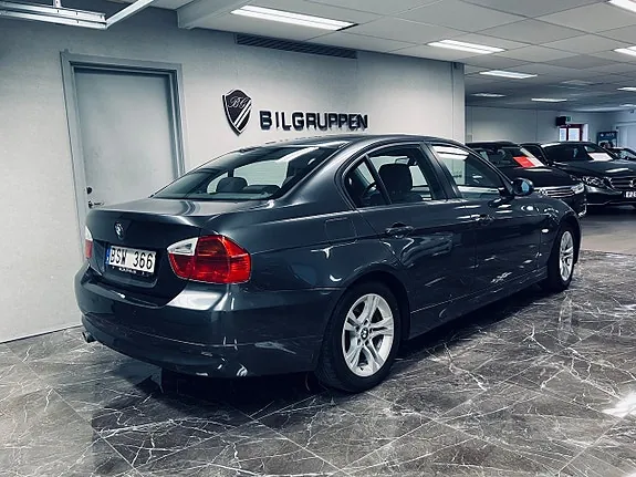BMW 318D 2008 photo 4