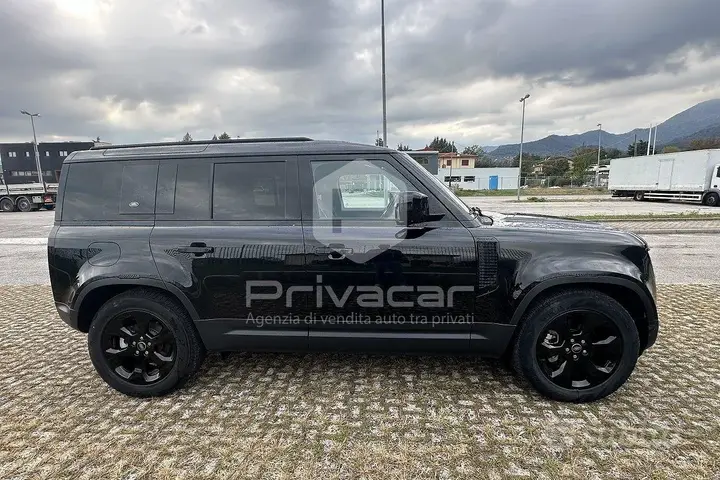 Land Rover Defender 2022 photo 4