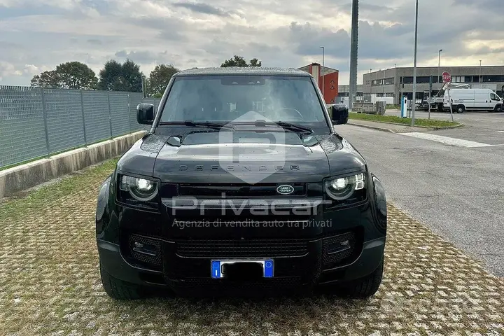 Land Rover Defender 2022 photo 2