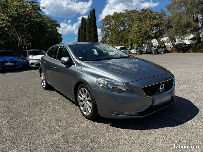 Volvo V40 2014 photo 2