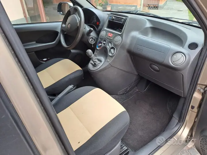 Fiat Panda 2010 photo 4