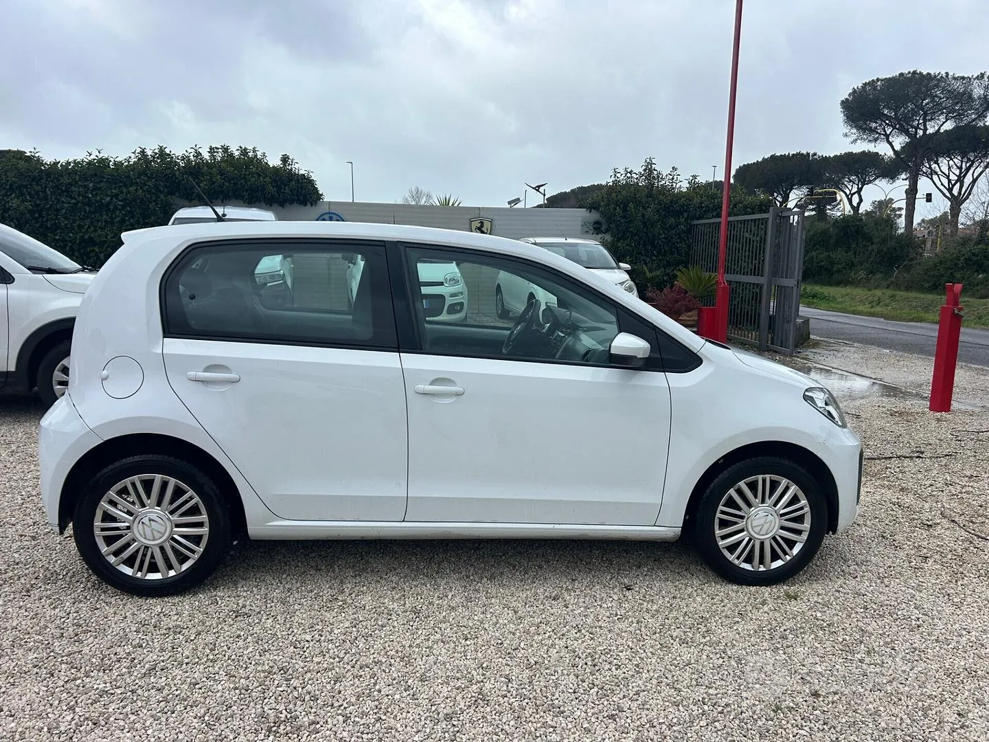 Volkswagen Up 2022 photo 3