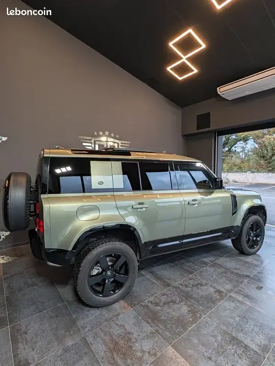 Land Rover Defender 2020 photo 4