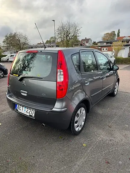 Mitsubishi Colt 2007 photo 2