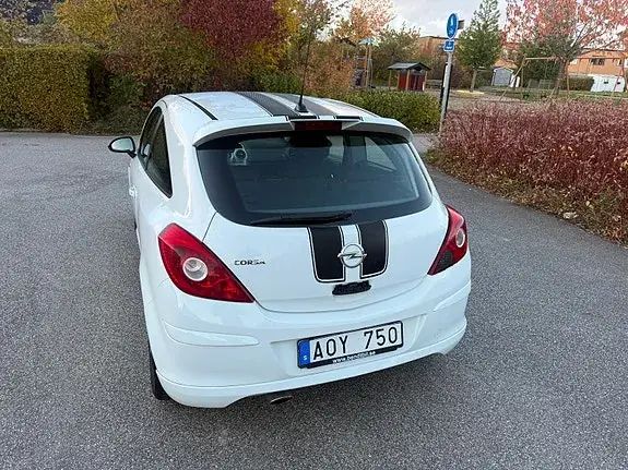 Opel Corsa 2011 photo 4