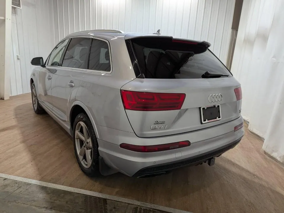 Audi Q7 2017 photo 5