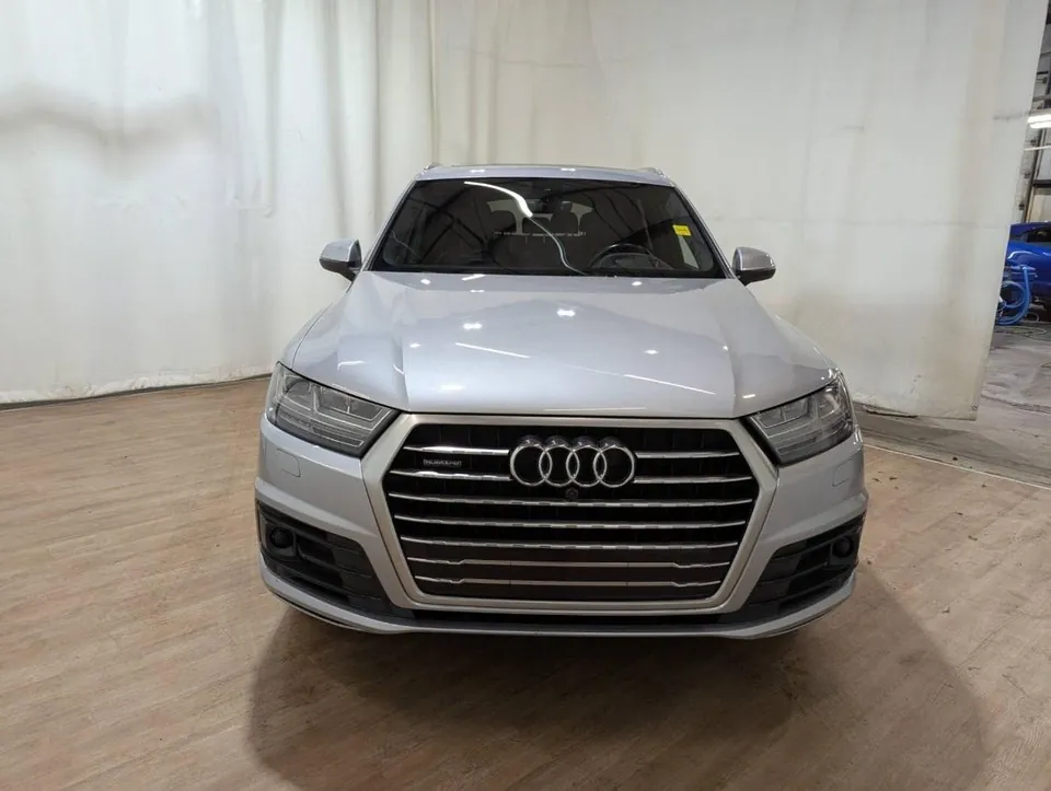 Audi Q7 2017 photo 2