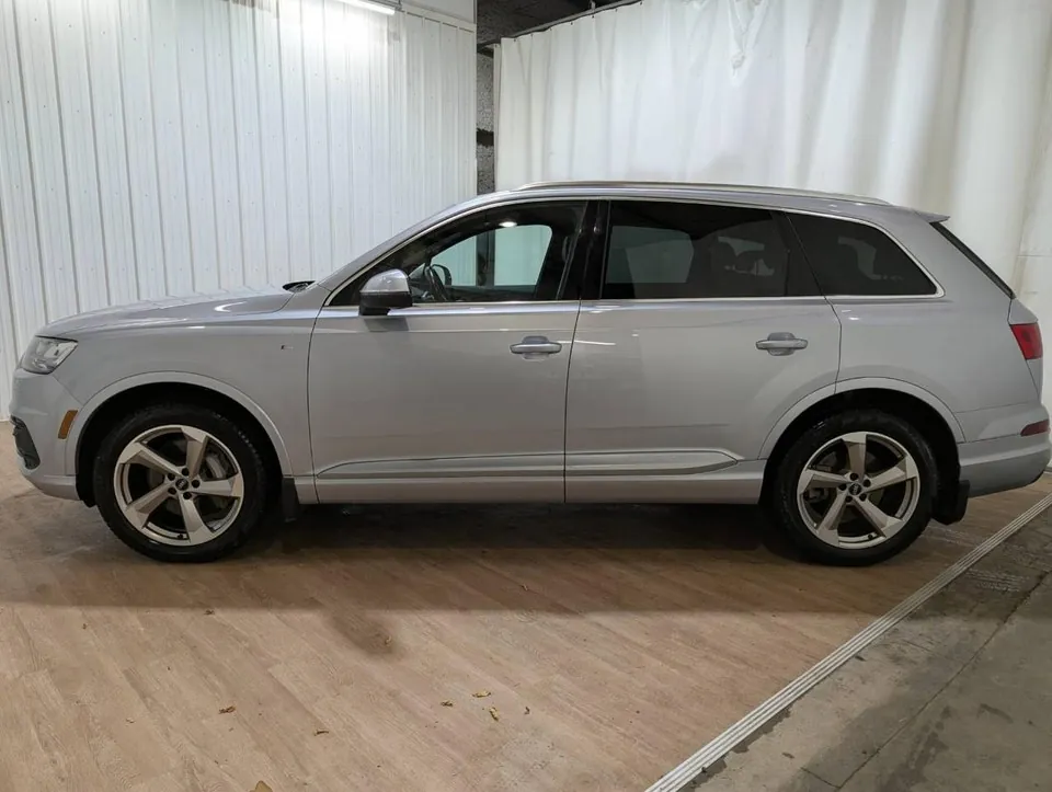 Audi Q7 2017 photo 4
