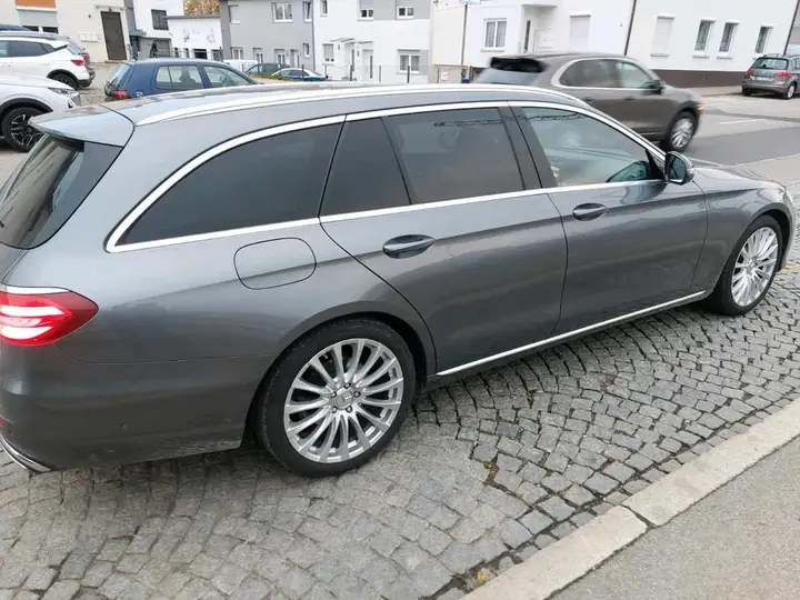 Mercedes-Benz E 200 T