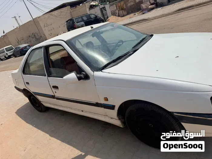 Peugeot 405 2014 photo 3