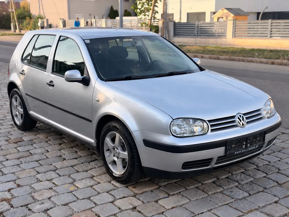 Volkswagen Golf 2002 photo 2