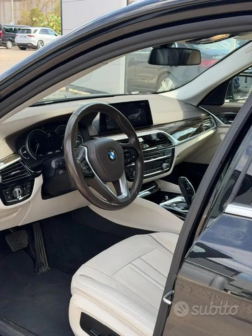 BMW 5 2019 photo 5