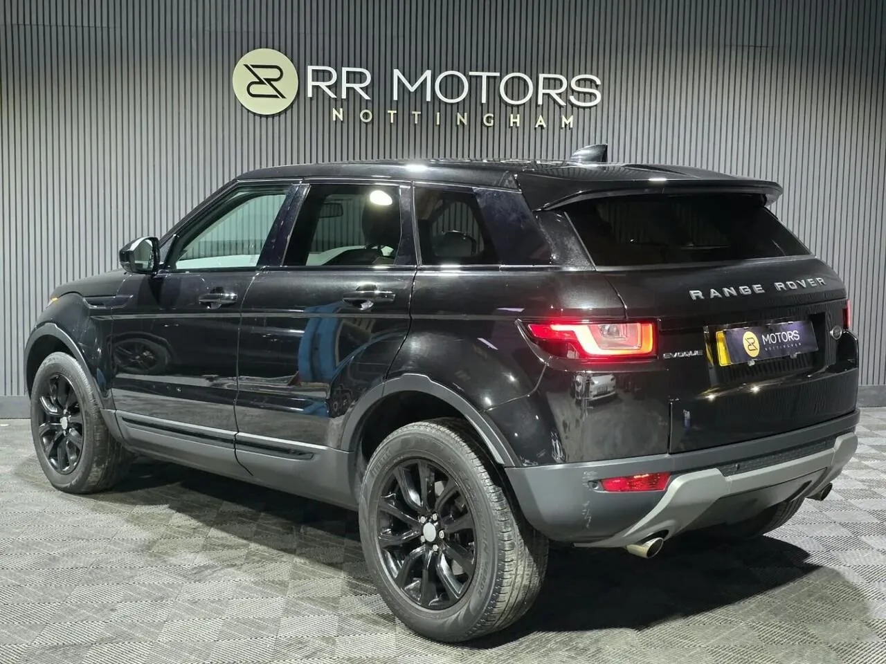 Land Rover Range Rover Evoque 2017 photo 3