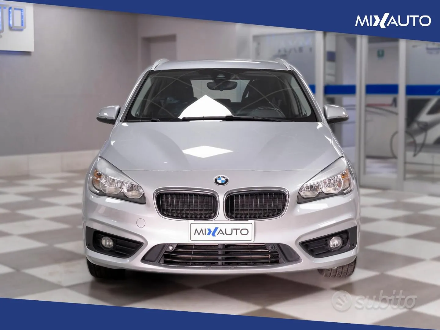 BMW 216D Active Tourer 2017 photo 2
