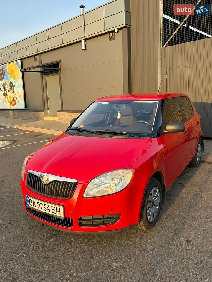 Skoda Fabia 2008 photo 5