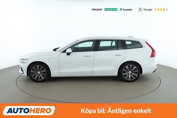 Volvo V60 2022 photo 2