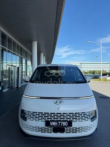 Hyundai Staria