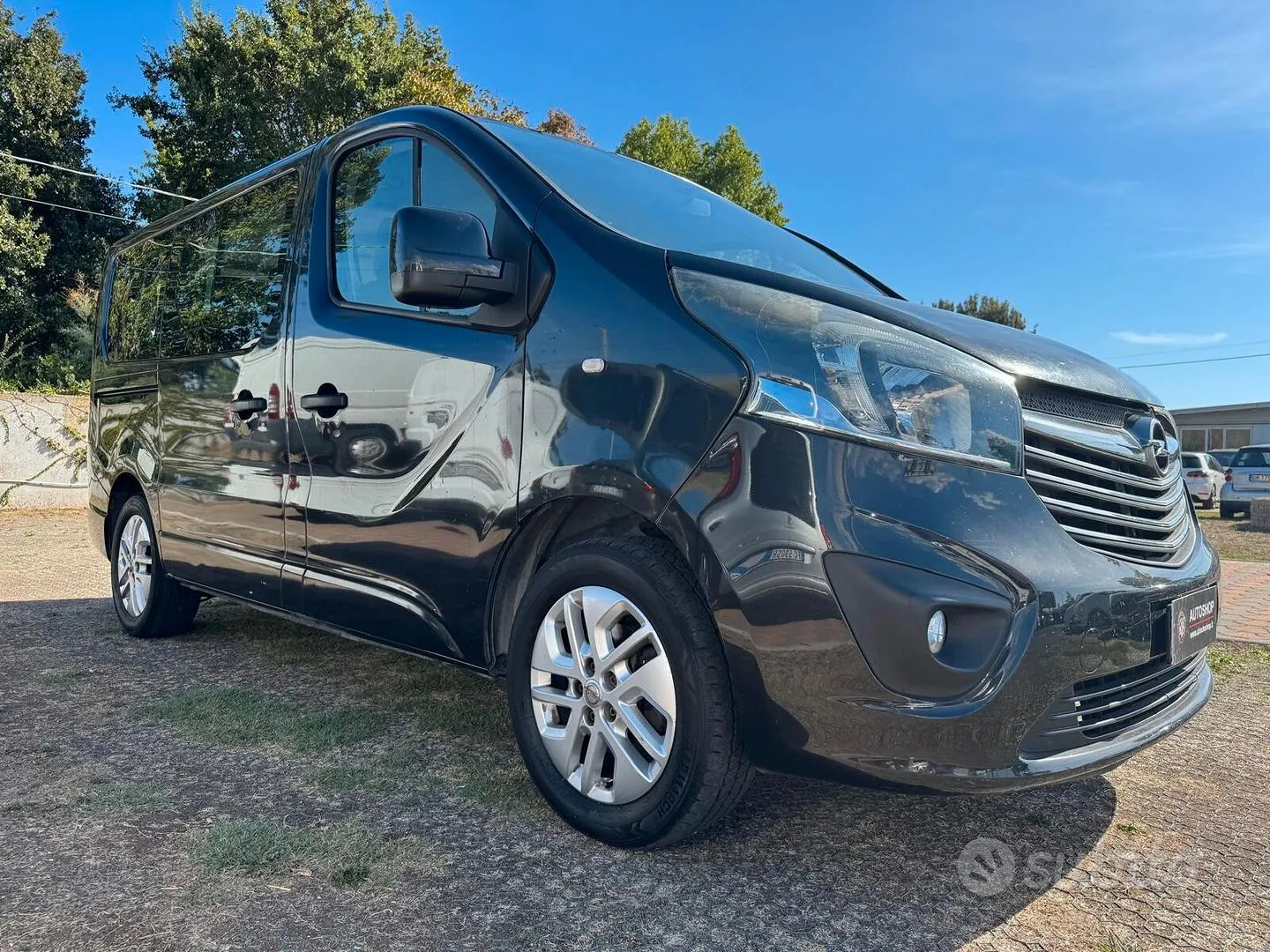 Opel Vivaro 2015 photo 4